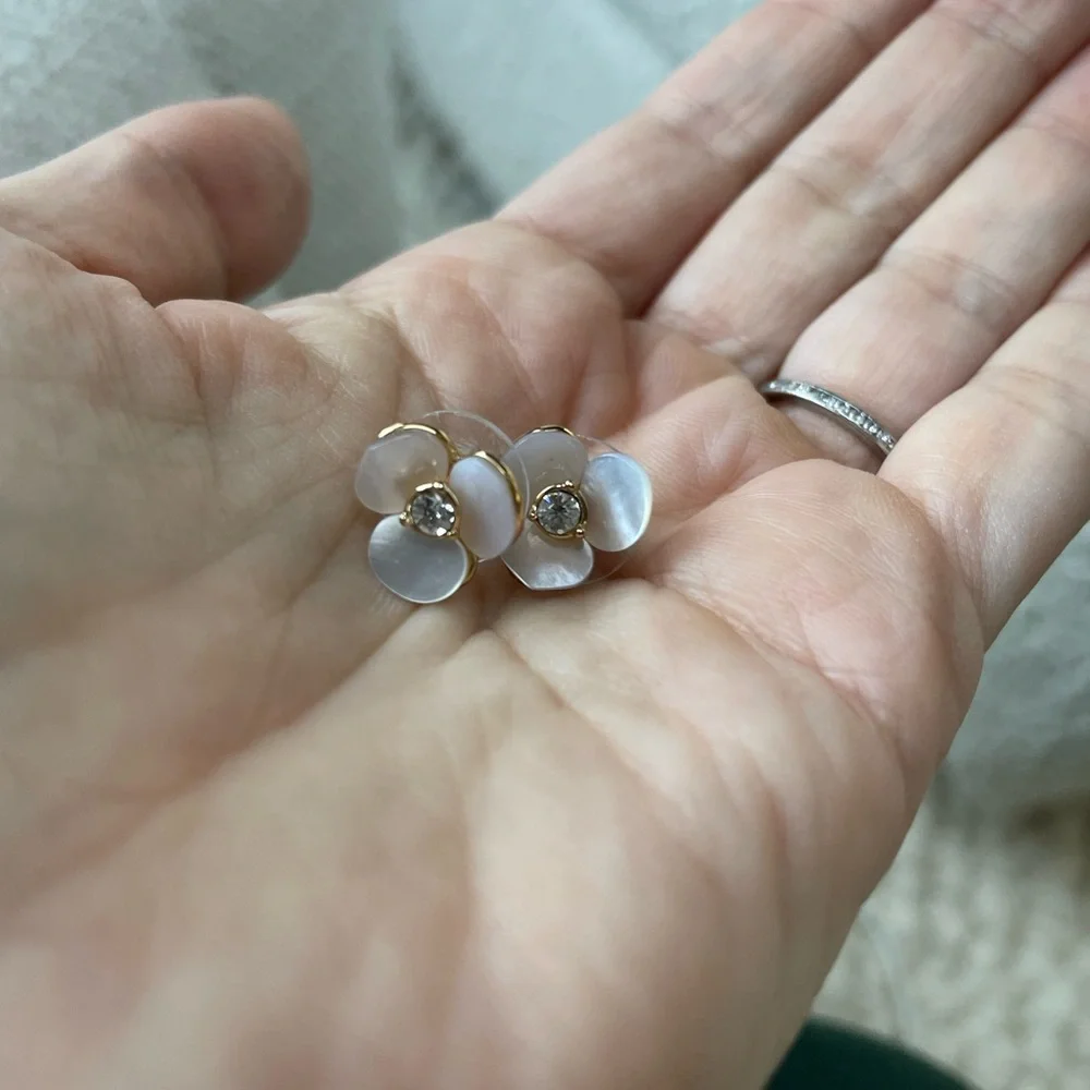 Kate Spade disco pansy stud Earrings - Picture 2 of 3